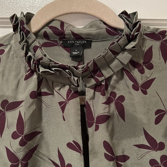 Ann Taylor blouse - Picture 4 of 5